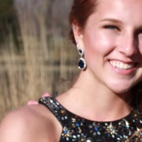 Blue and Black two piece, earrings, size 4-6, 5’6” - Picture 8 of 8